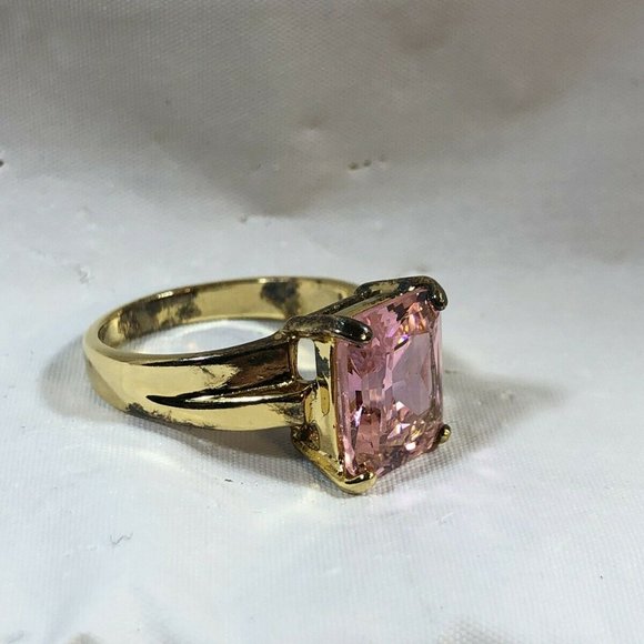 Large Pink Cubic Zirconia CZ Sterling Silver Gold Tone Cocktail Ring - Picture 3 of 7